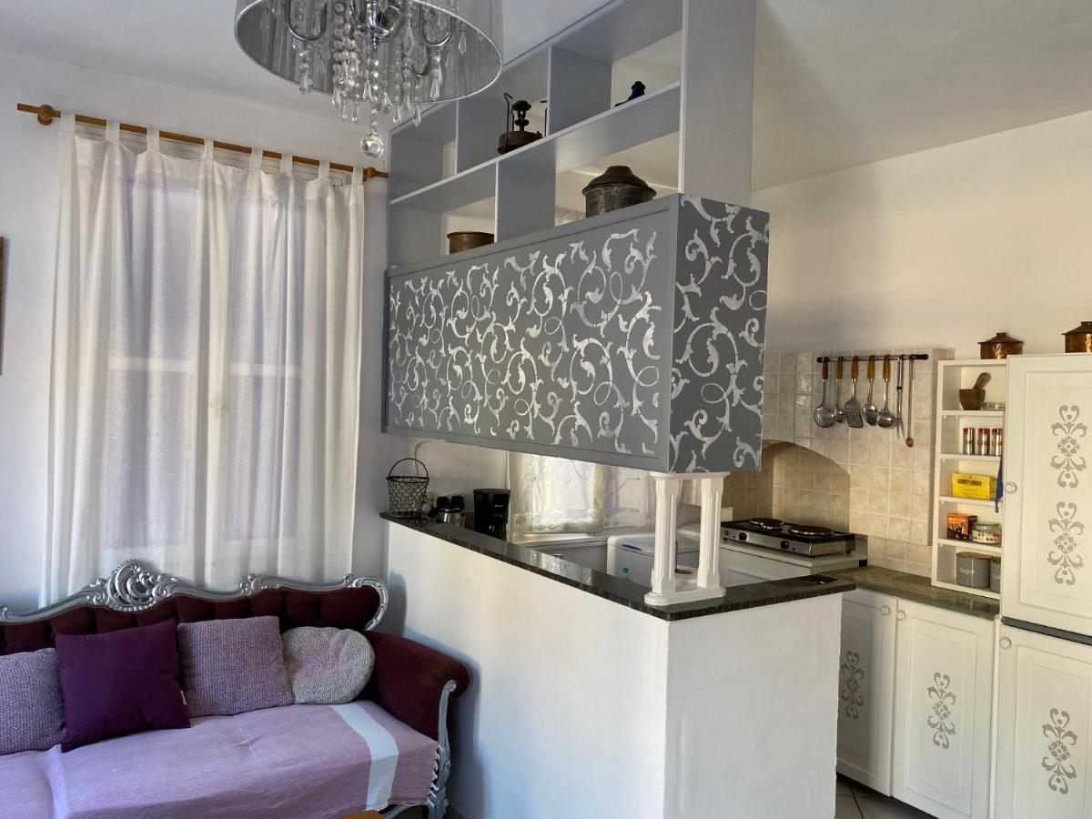 The Bougainvillea House Сімі Екстер'єр фото